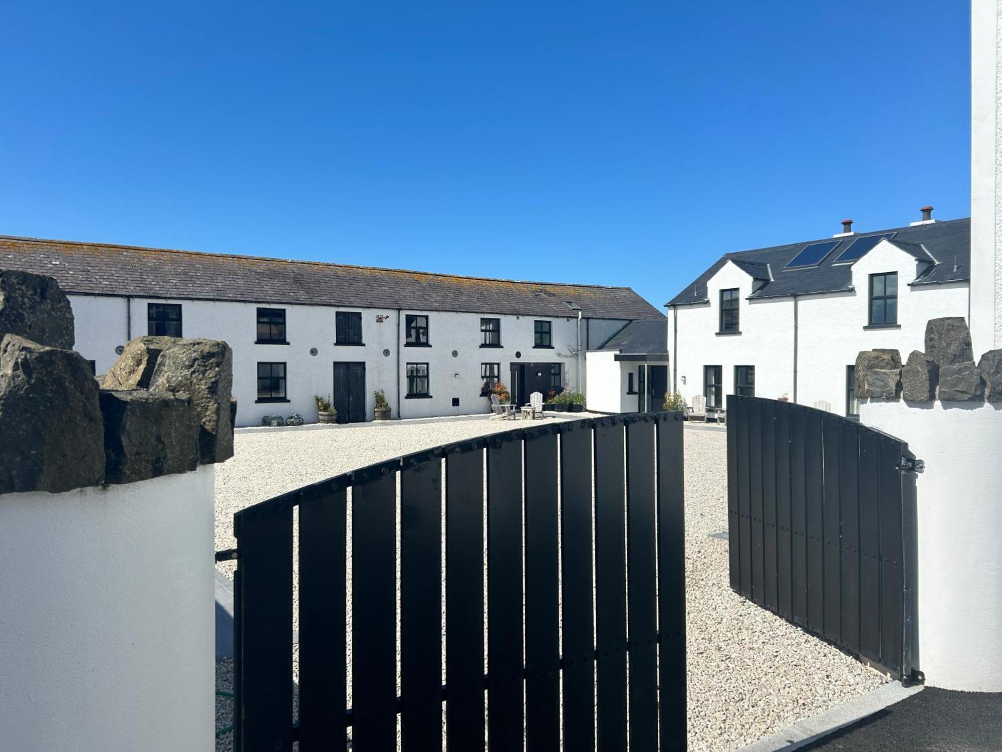 Bayview Farm Holiday Cottages Bushmills Exterior photo